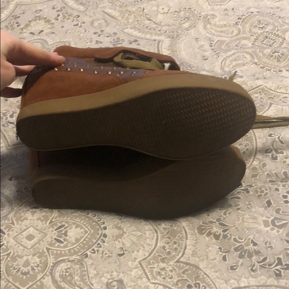 Tan hidden sneaker wedge - Picture 4 of 6